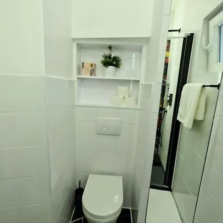 Wonderland Electric Mit Balkon Im Zentrum Appartement Zadar